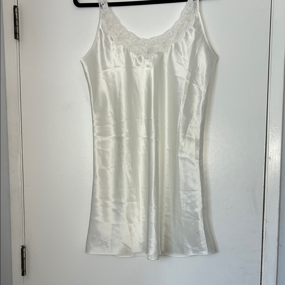 Vintage Miss Elaine Elegant White Lace Trim Intimates Chemise Slip Dress Nightie